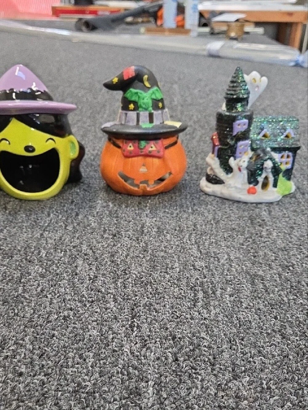 2 Candle Holders & 1 Haunted House Halloween Decor
